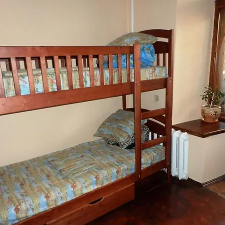 Yourhostel